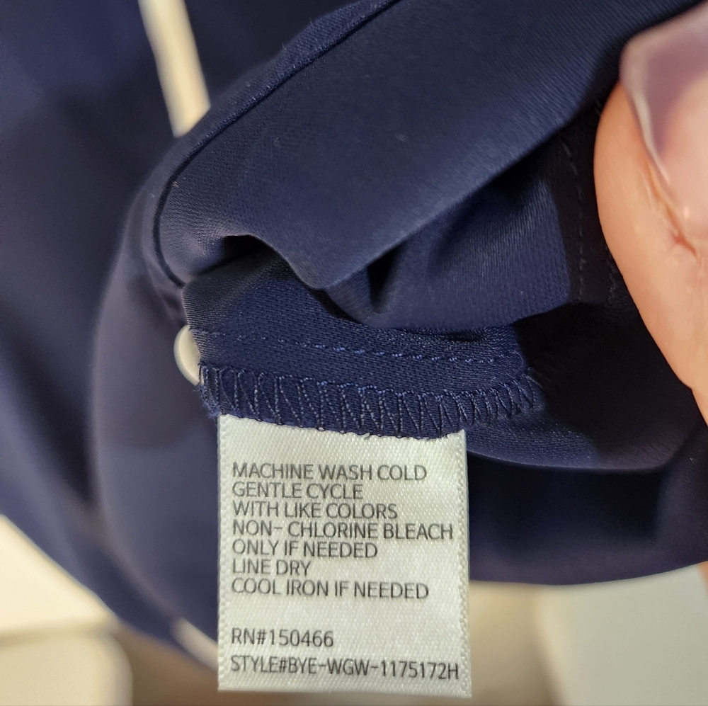41 Hawthorn Navy Blouse with White Contrast Trim, NWT, Size MED - Picture 5 of 8